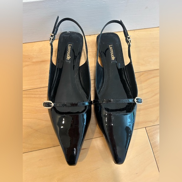 Larroude Ines Flat in Black Patent (Size 8) - Picture 9 of 11